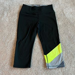 Victoria’s Secret VSX Sport Crop Pant